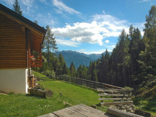 baita Alto Adige val di Cembra