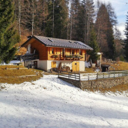 baita inverno val di Cembra