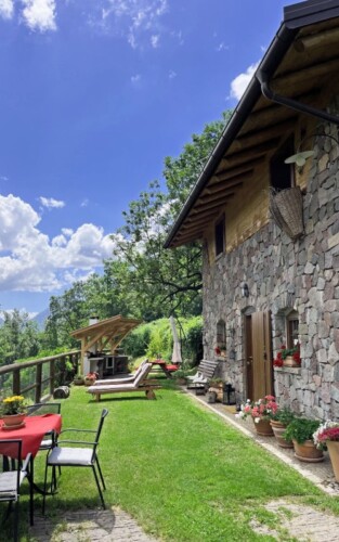 baita con giardino in affitto Trentino valle dei Mocheni