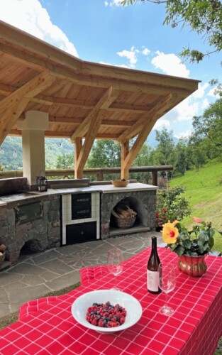 cucina esterna baita Tomasei