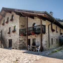 vacanze in baita di grandi dimensioni in affitto per eventi e famiglie numerose