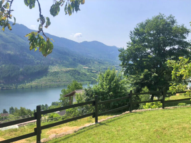 baita giardino recintato Trentino