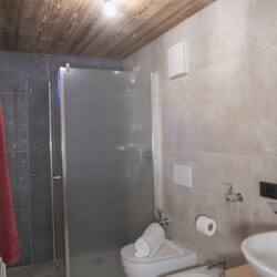bagno baita Leprotto Val di Sole