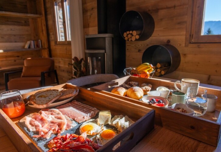 colazione servita in baita in affitto per 4 persone, vegana e per intolleranti al lattosio