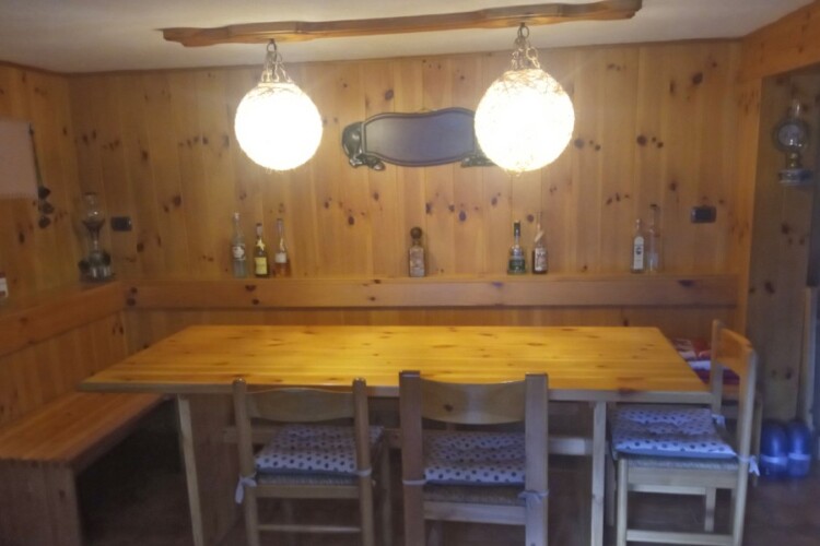 tavolo pranzo chalet in affitto per brevi periodi
